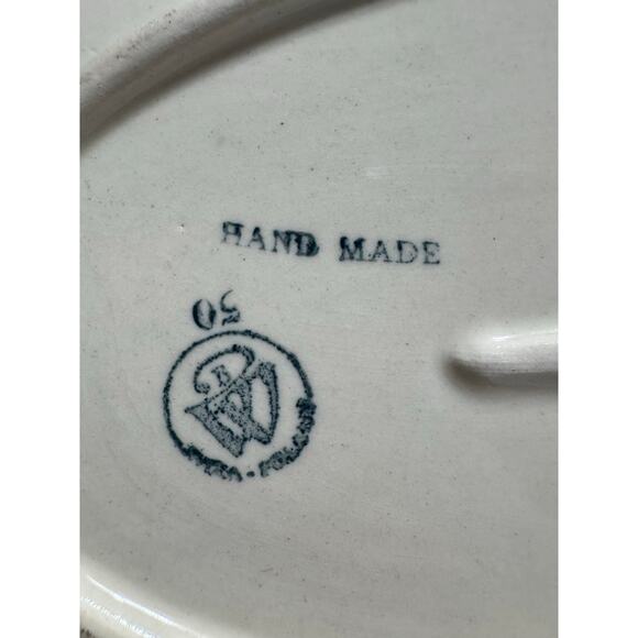 Polish Pottery BOLESLAWIEC Mrs Salt Shaker - Picture 7 of 7